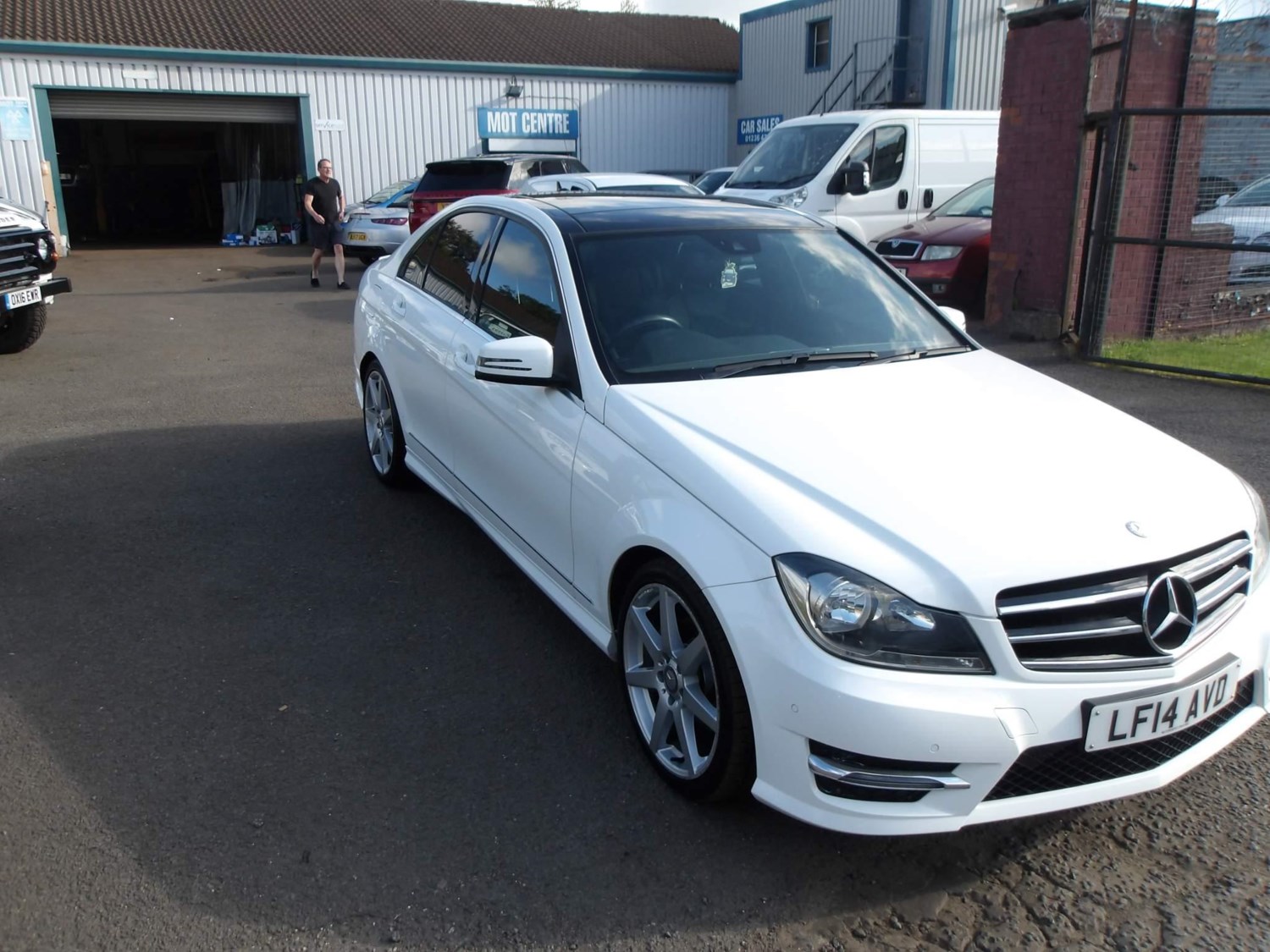 Mercedes-Benz C-Class Listing Image