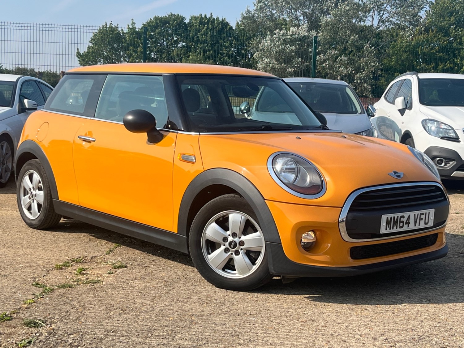 MINI Hatch Listing Image