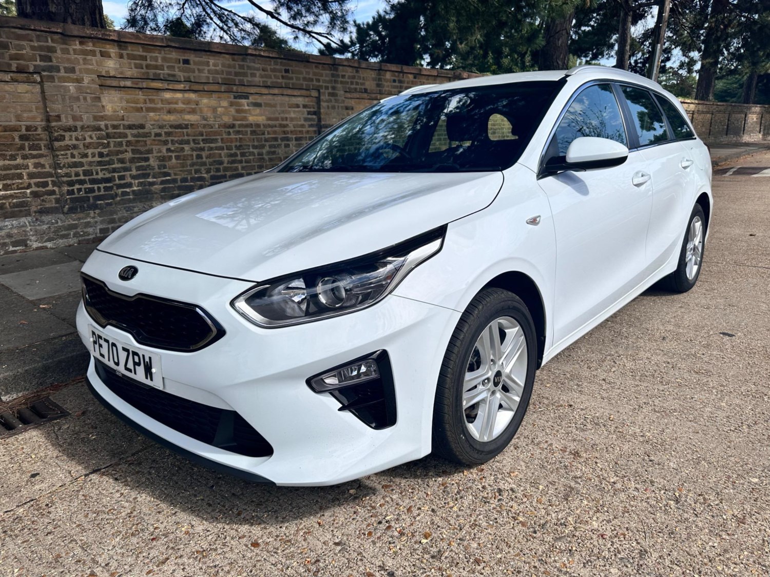 Kia Ceed Listing Image