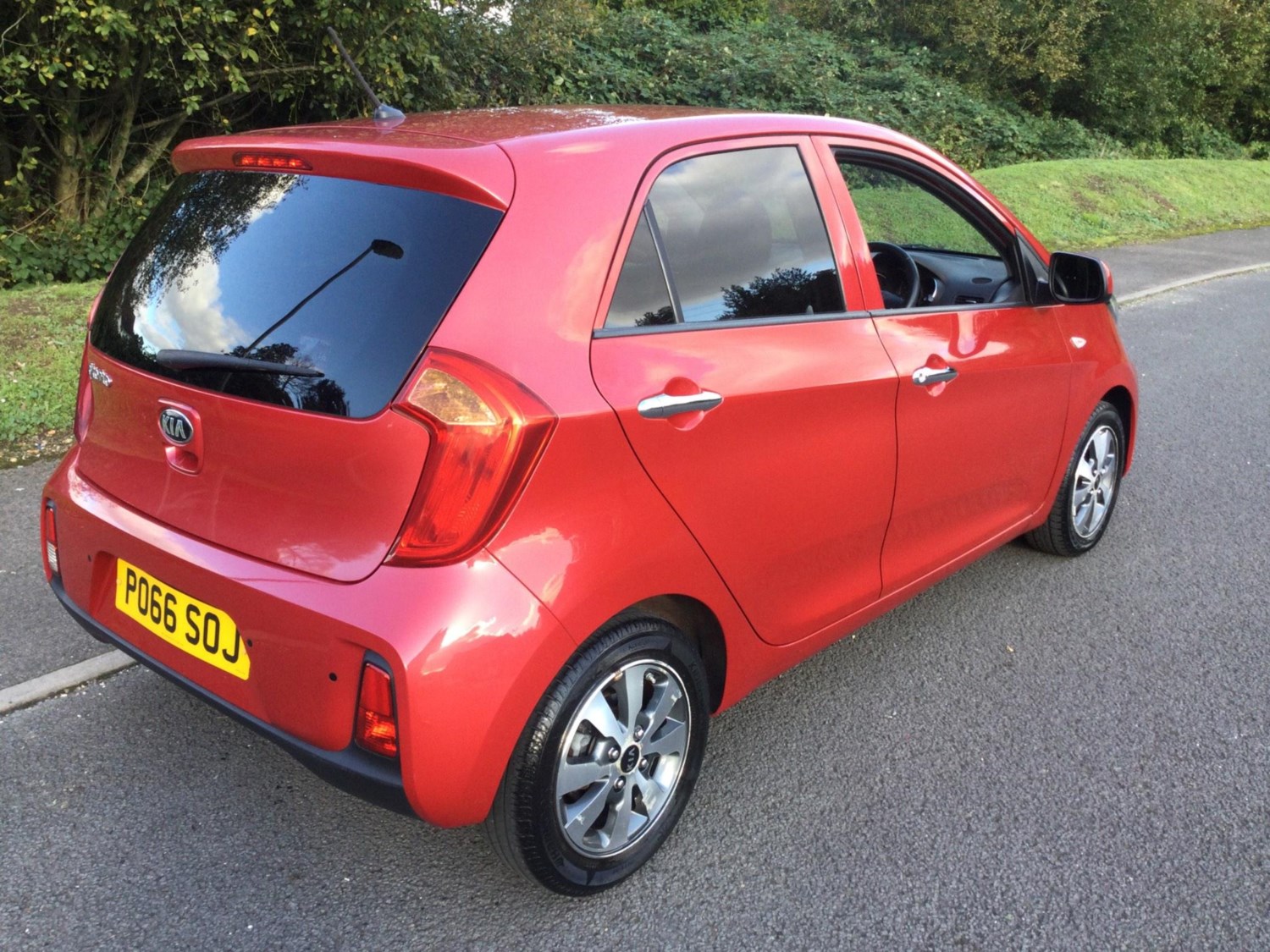 Kia Picanto Listing Image