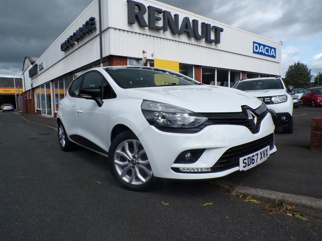 Renault Clio Listing Image