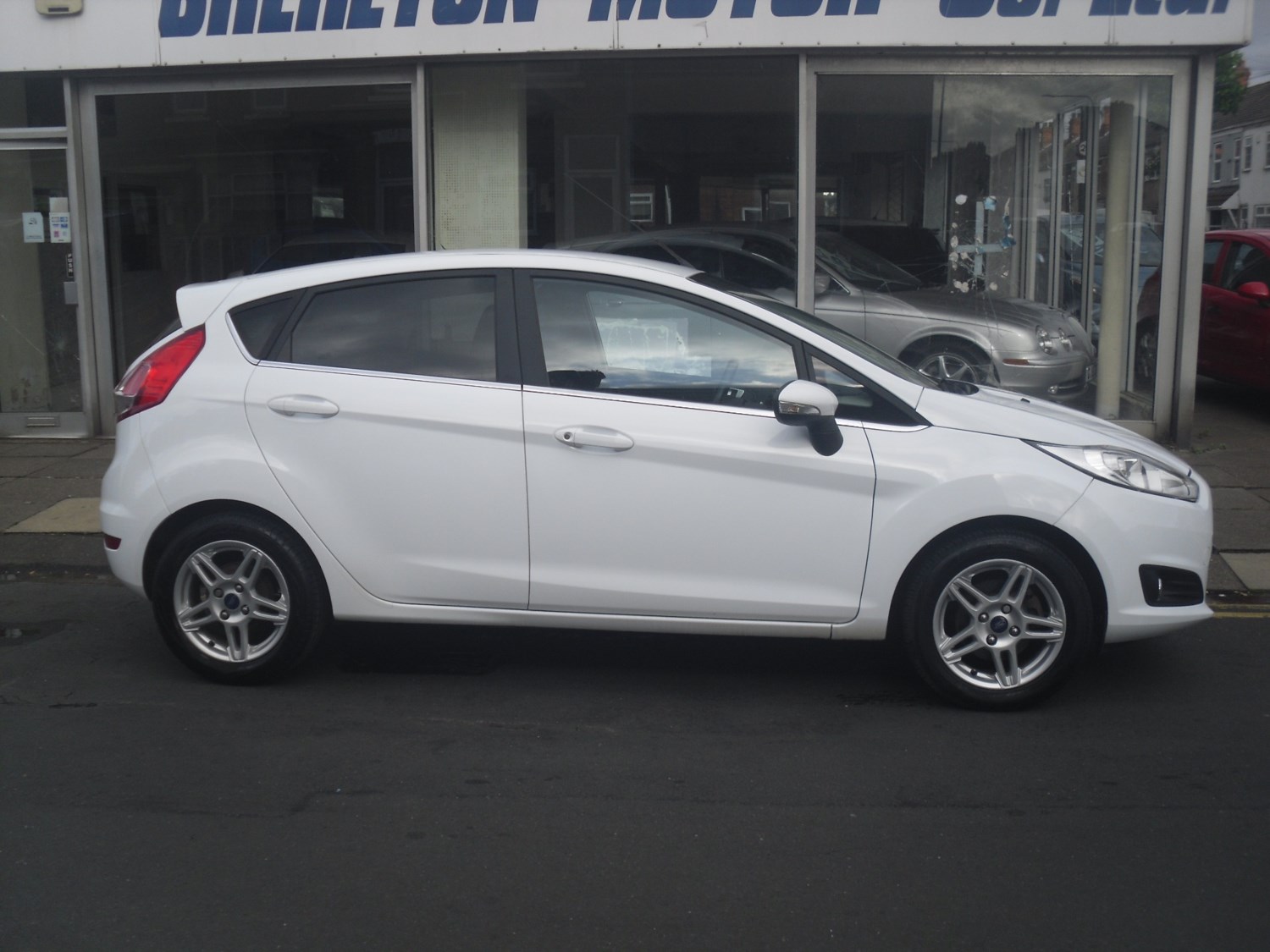 Ford Fiesta Listing Image