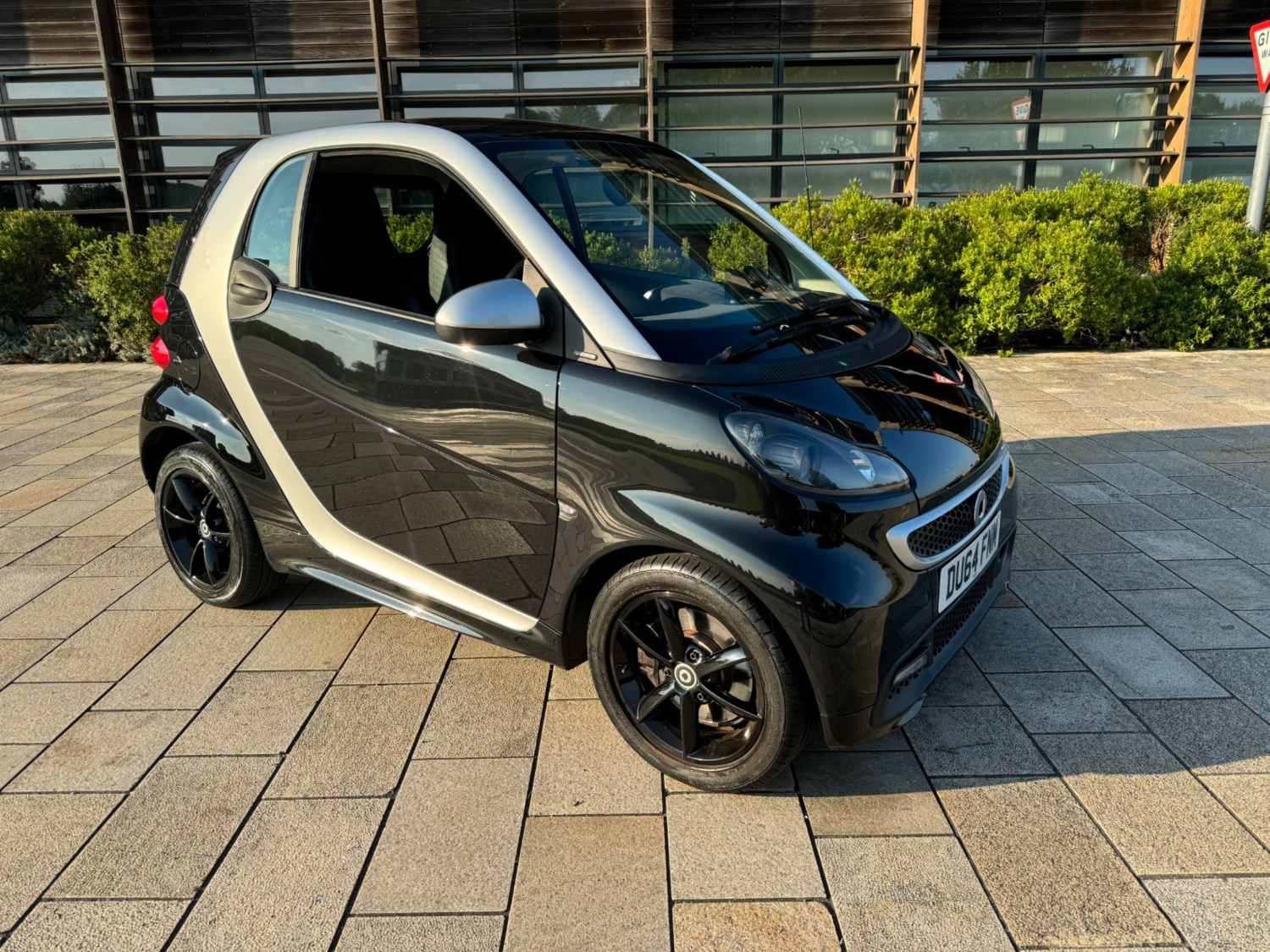 Smart fortwo Listing Image