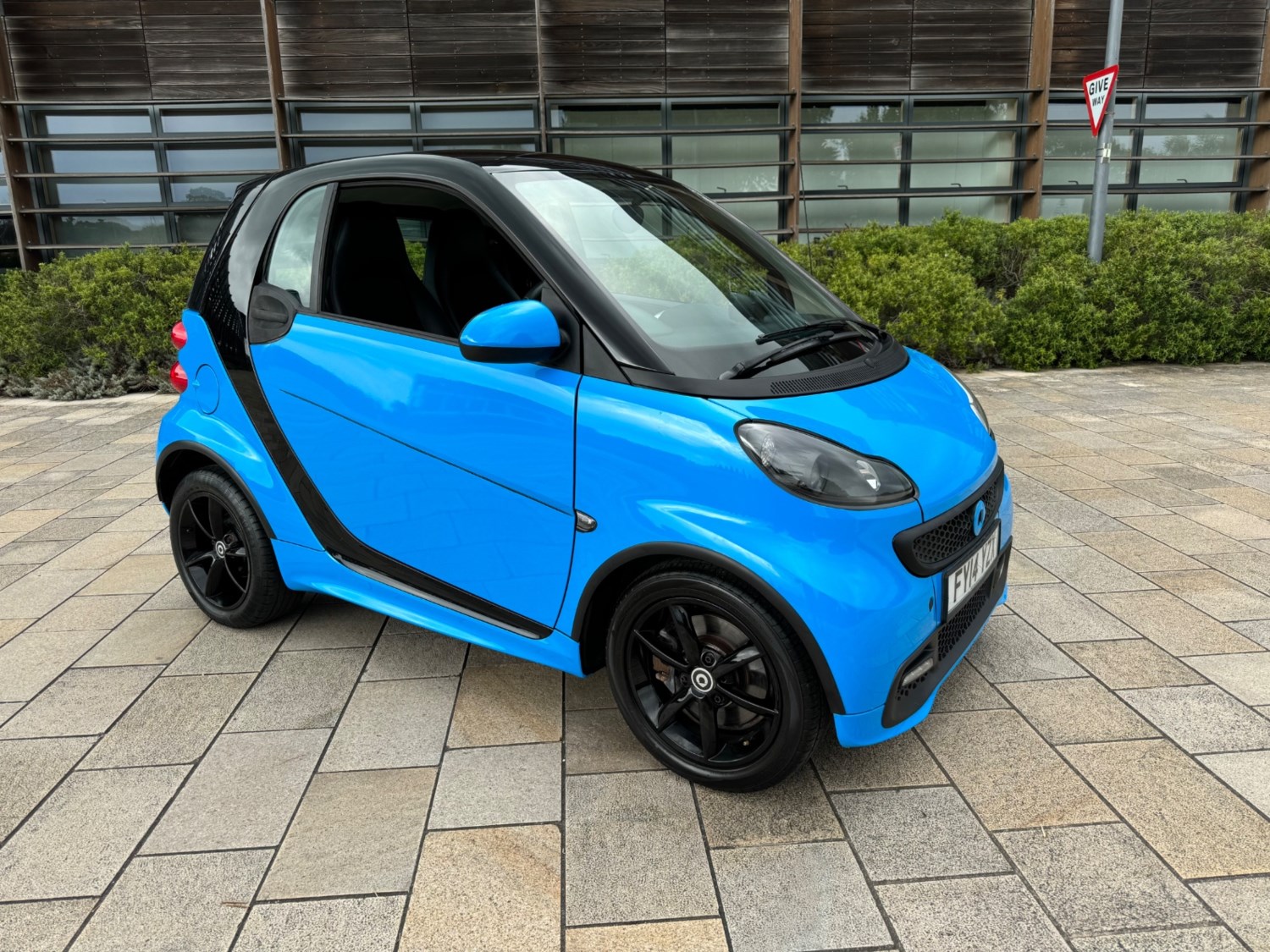 Smart fortwo Listing Image