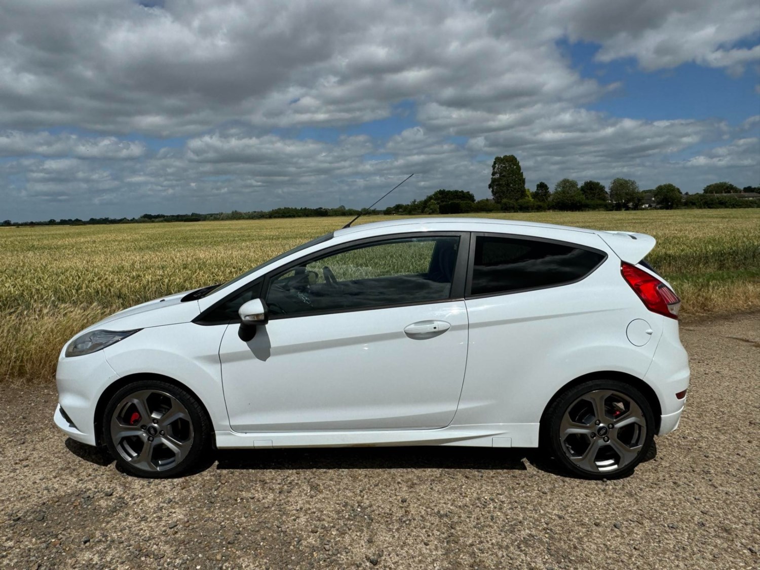 Ford Fiesta Listing Image