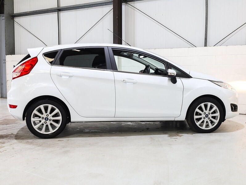 Ford Fiesta Listing Image