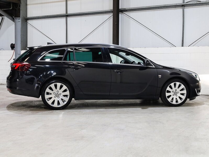 Vauxhall Insignia Listing Image