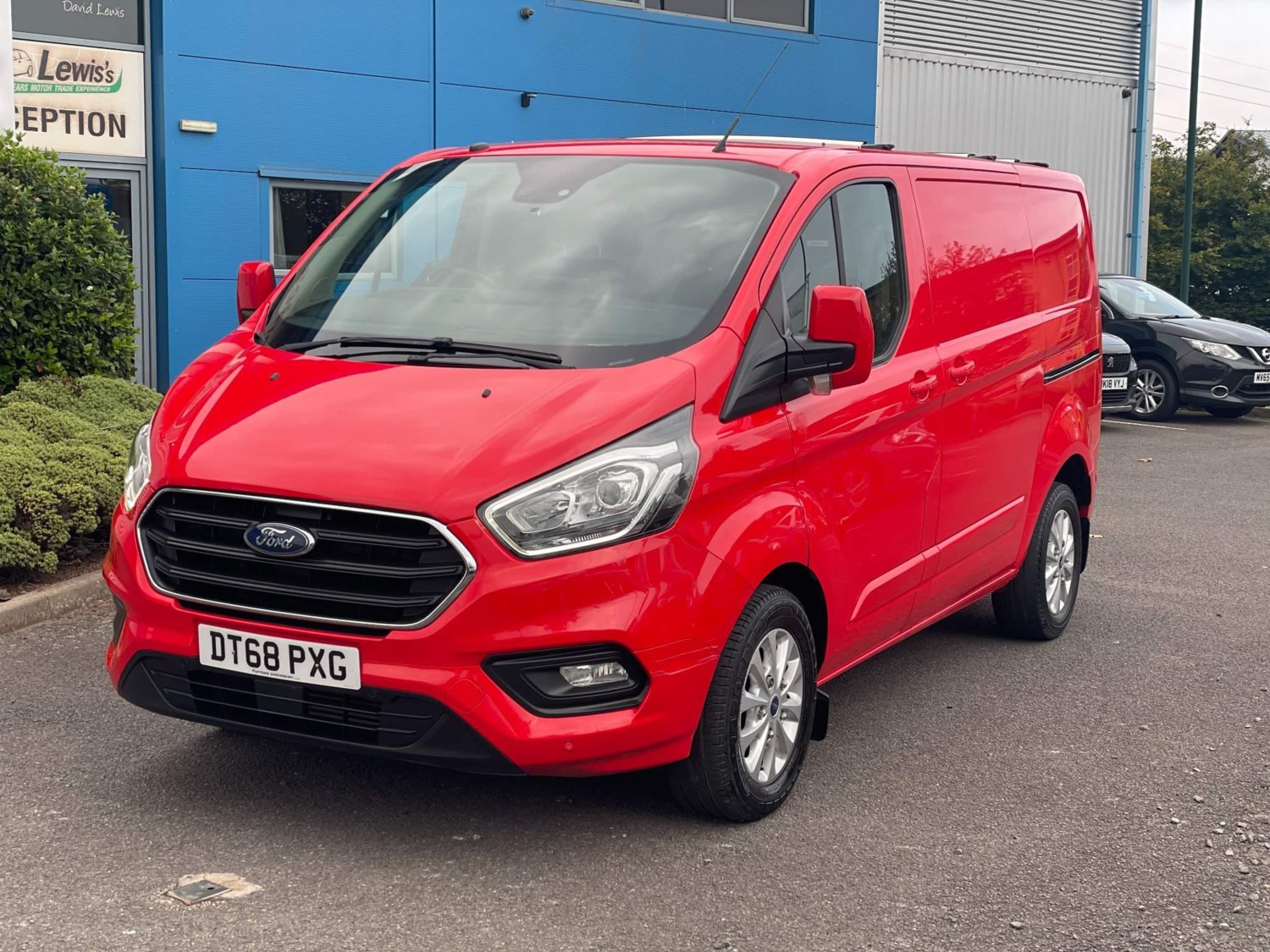 Ford Transit Custom Listing Image