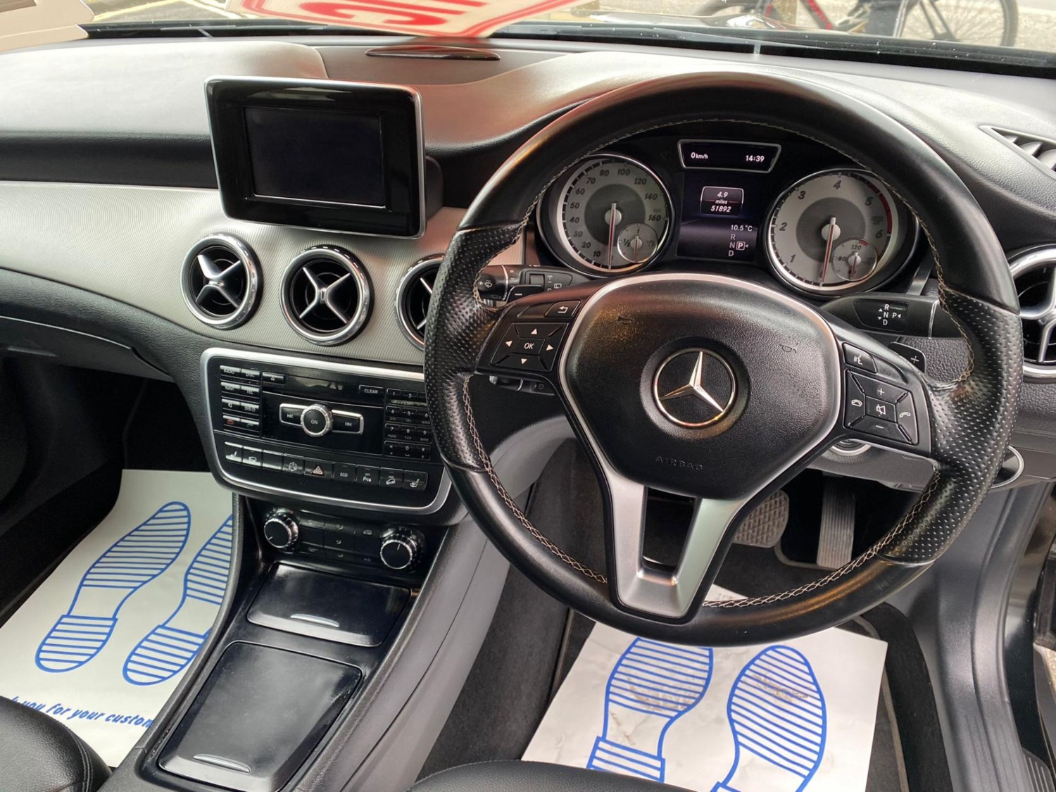 Mercedes-Benz GLA Listing Image