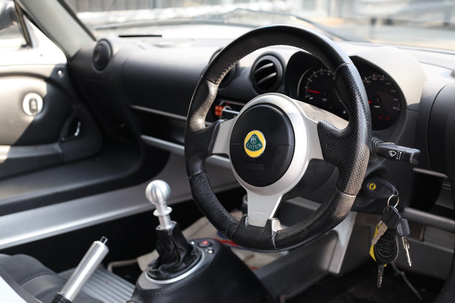 Lotus Elise Listing Image