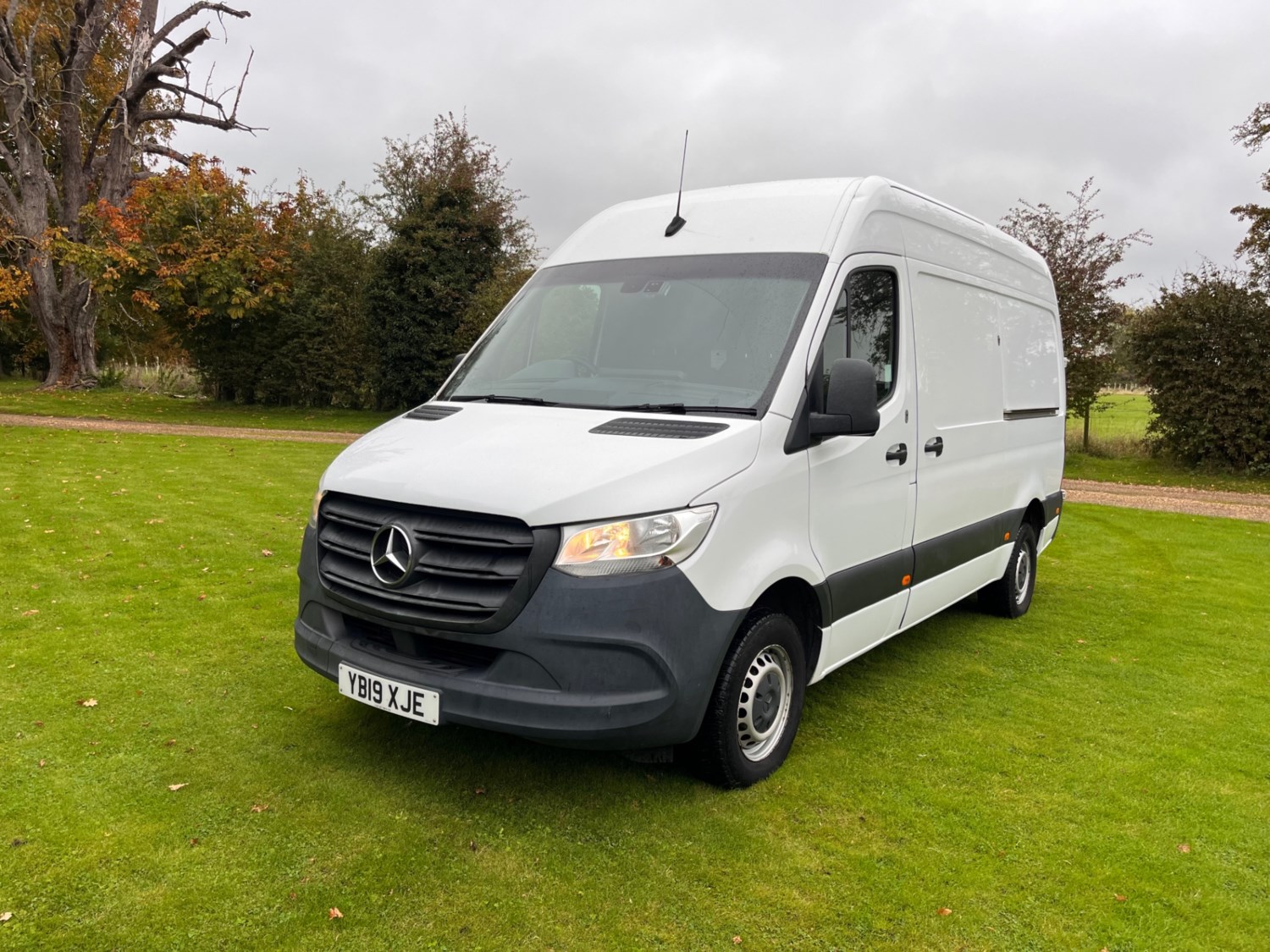 Mercedes-Benz Sprinter Listing Image