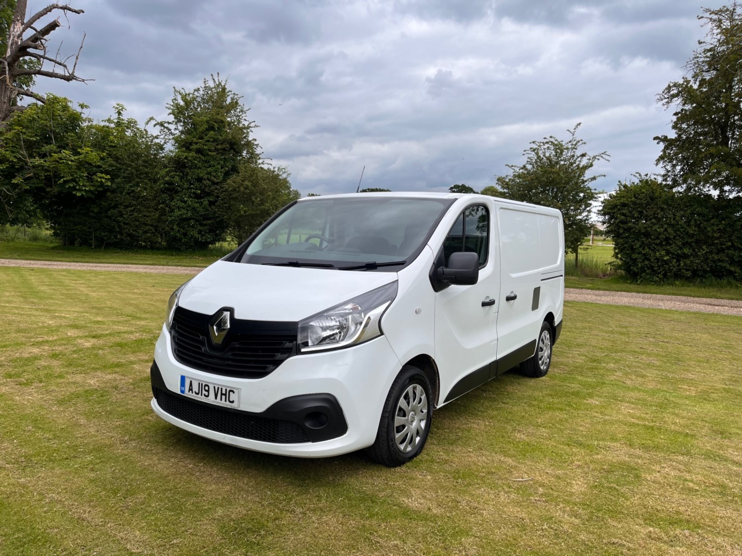 Renault Trafic Listing Image