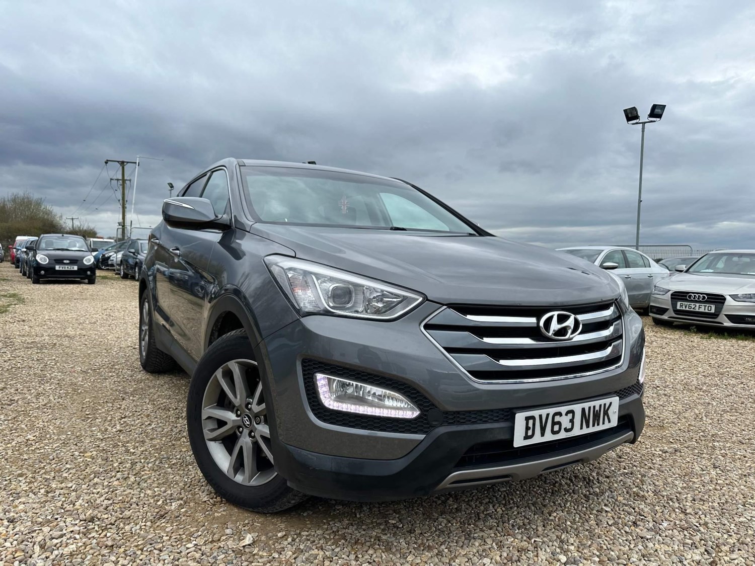 Hyundai Santa Fe Listing Image