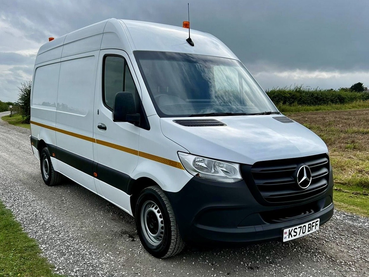 Mercedes-Benz Sprinter Listing Image