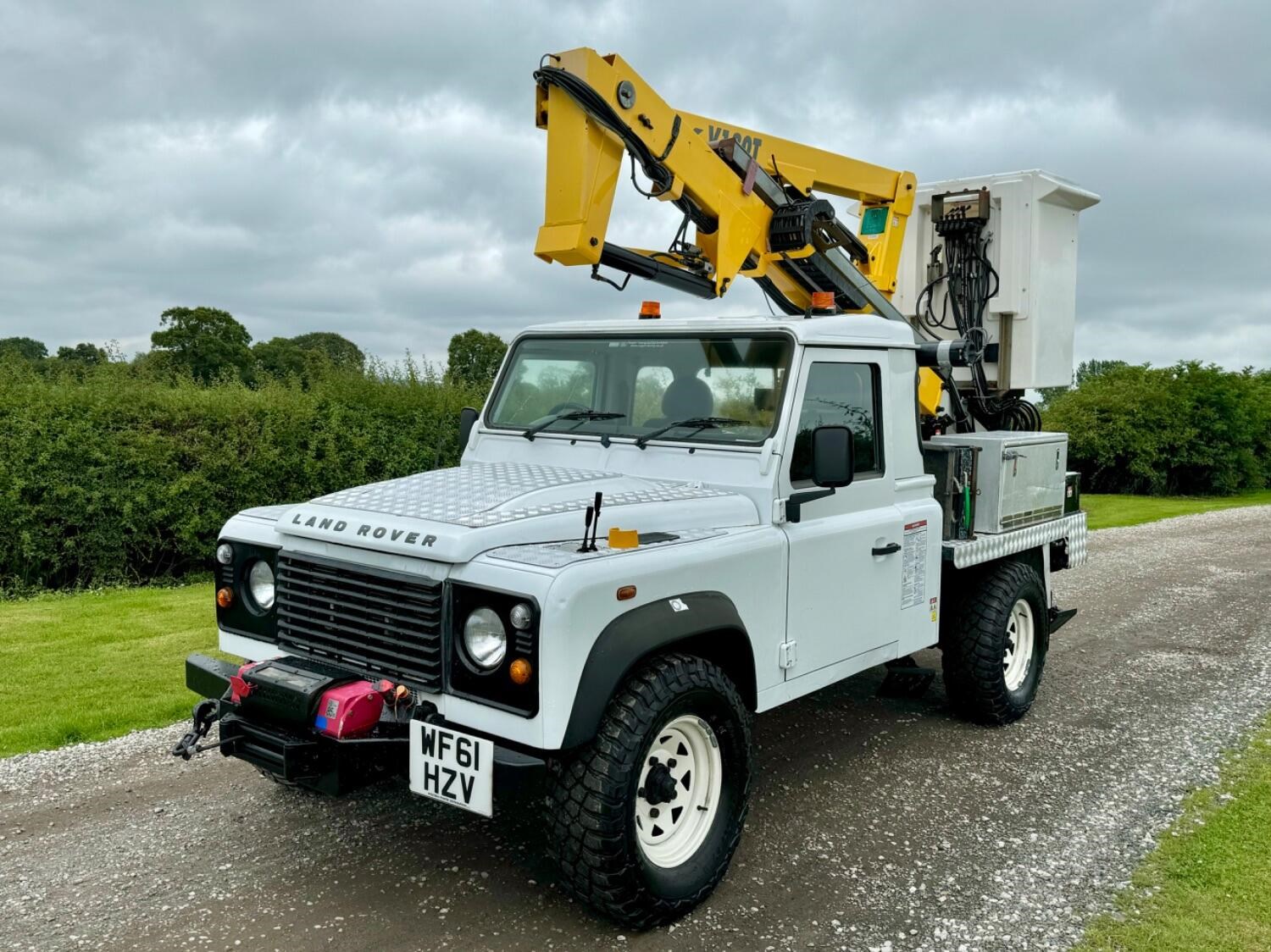 Land Rover Defender 110 Listing Image