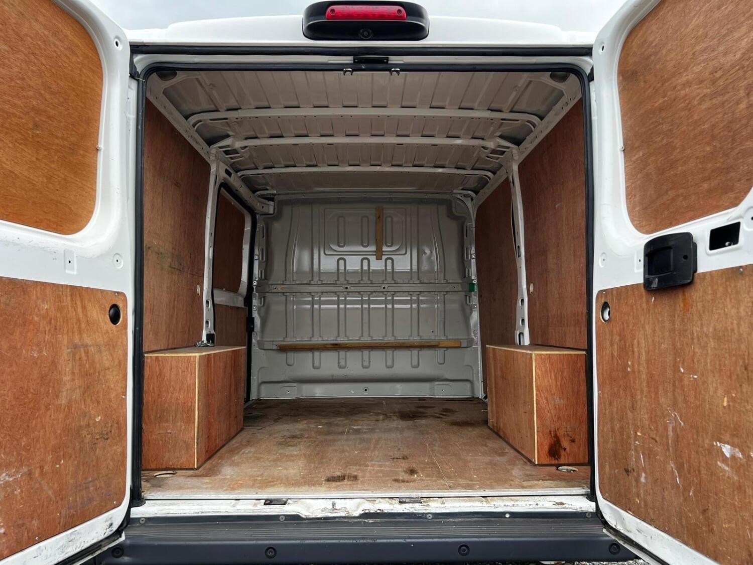 Peugeot Boxer Listing Image