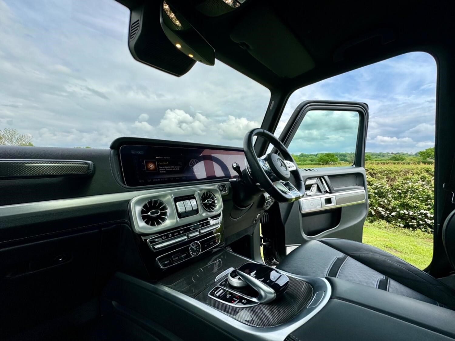 Mercedes-Benz G-Class Listing Image