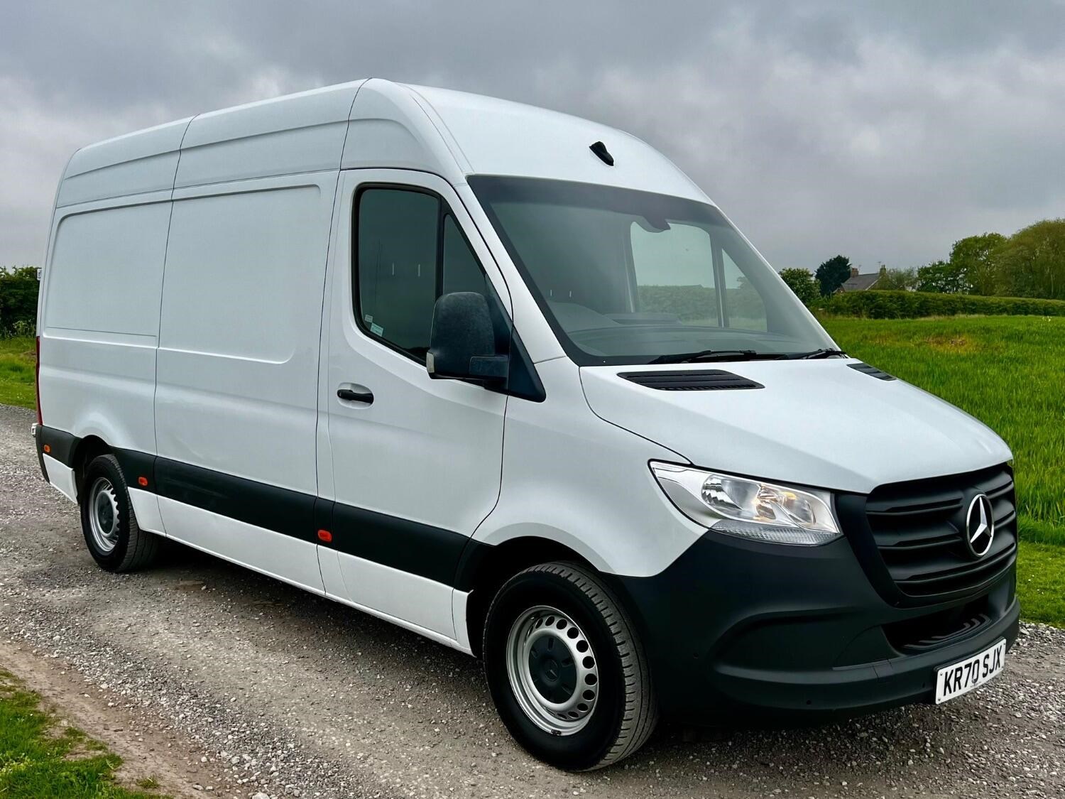 Mercedes-Benz Sprinter Listing Image