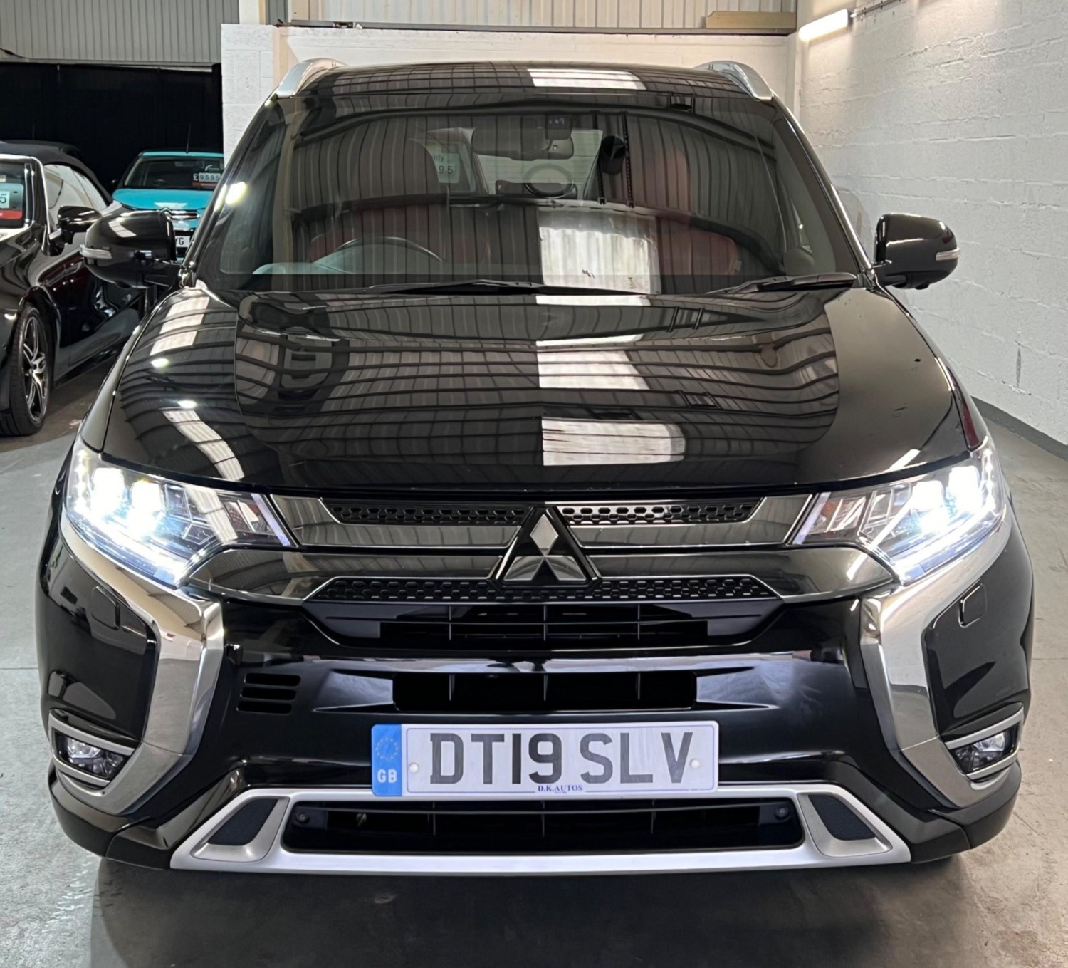 Mitsubishi Outlander Listing Image