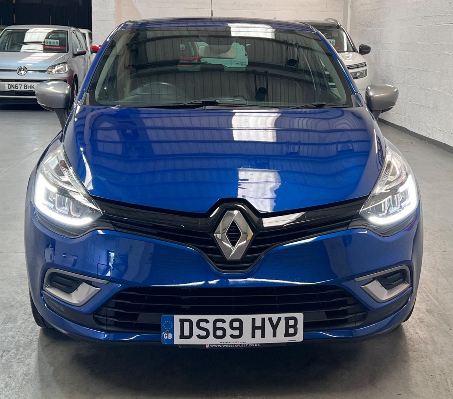 Renault Clio Listing Image