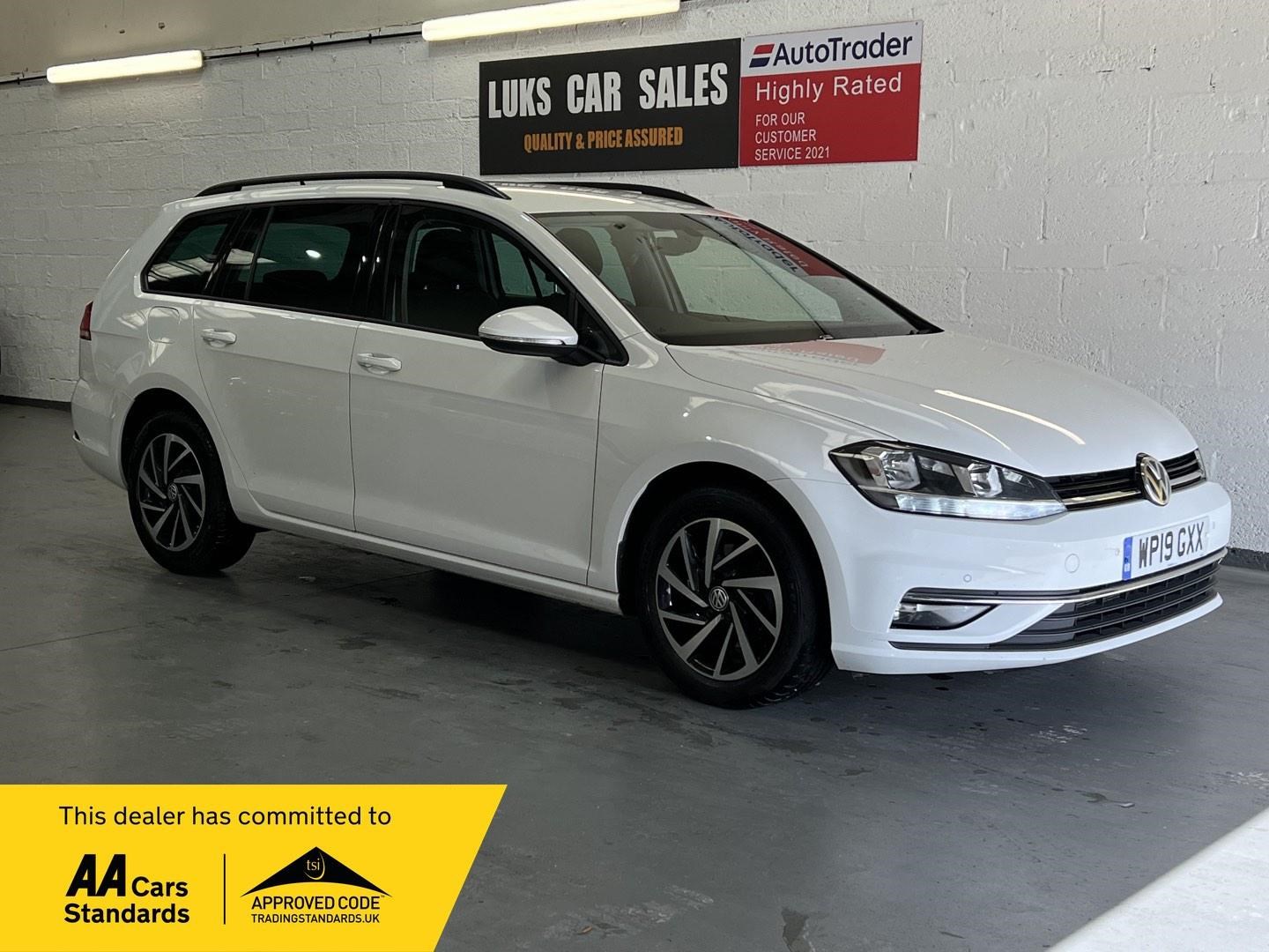 Volkswagen Golf Listing Image