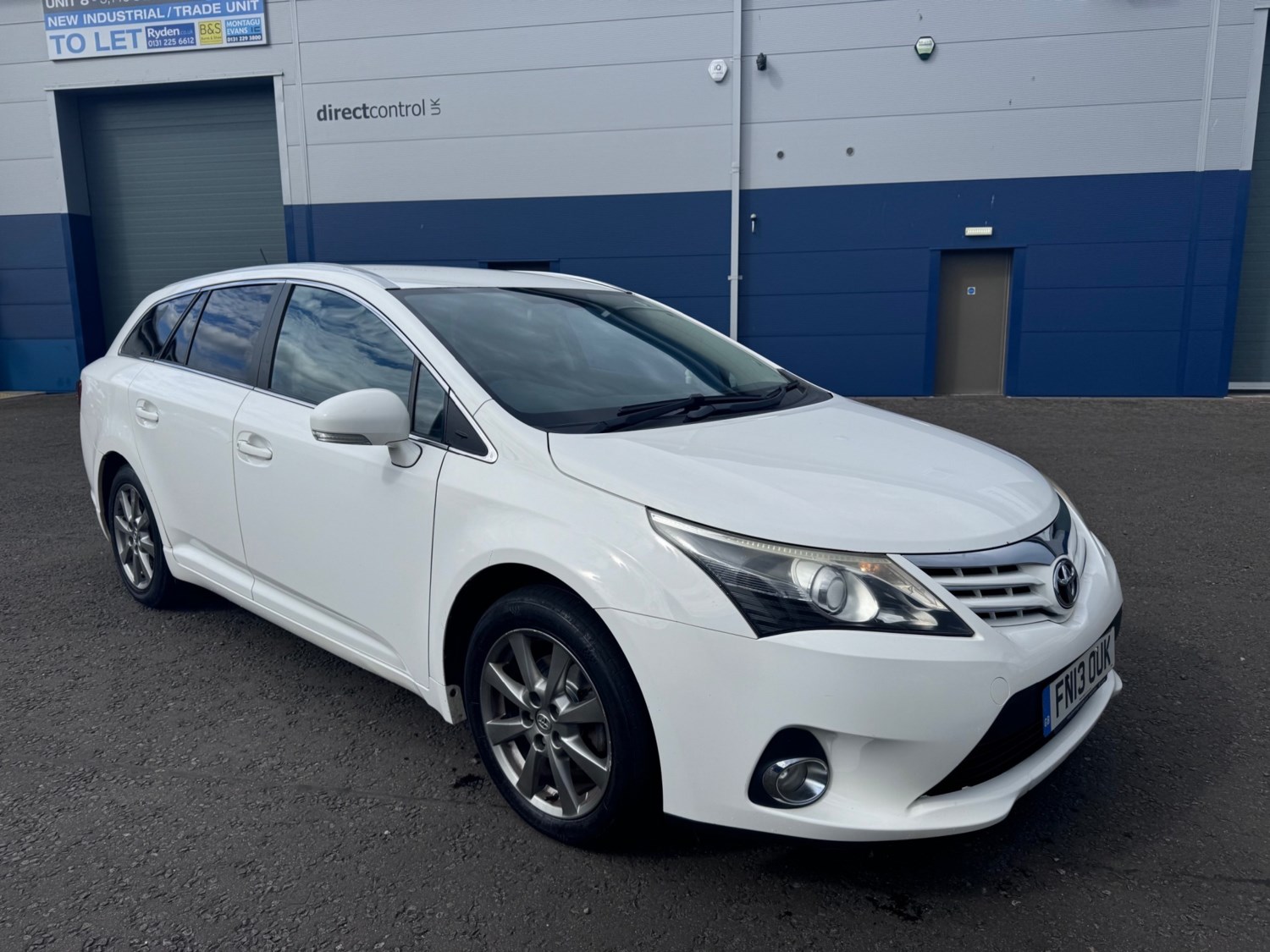 Toyota Avensis Listing Image