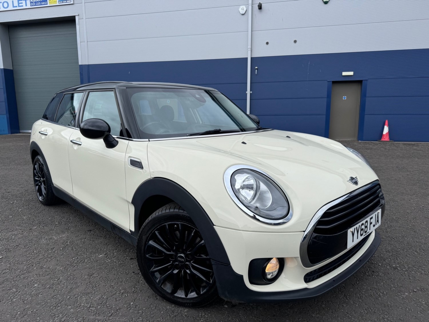 MINI Clubman Listing Image