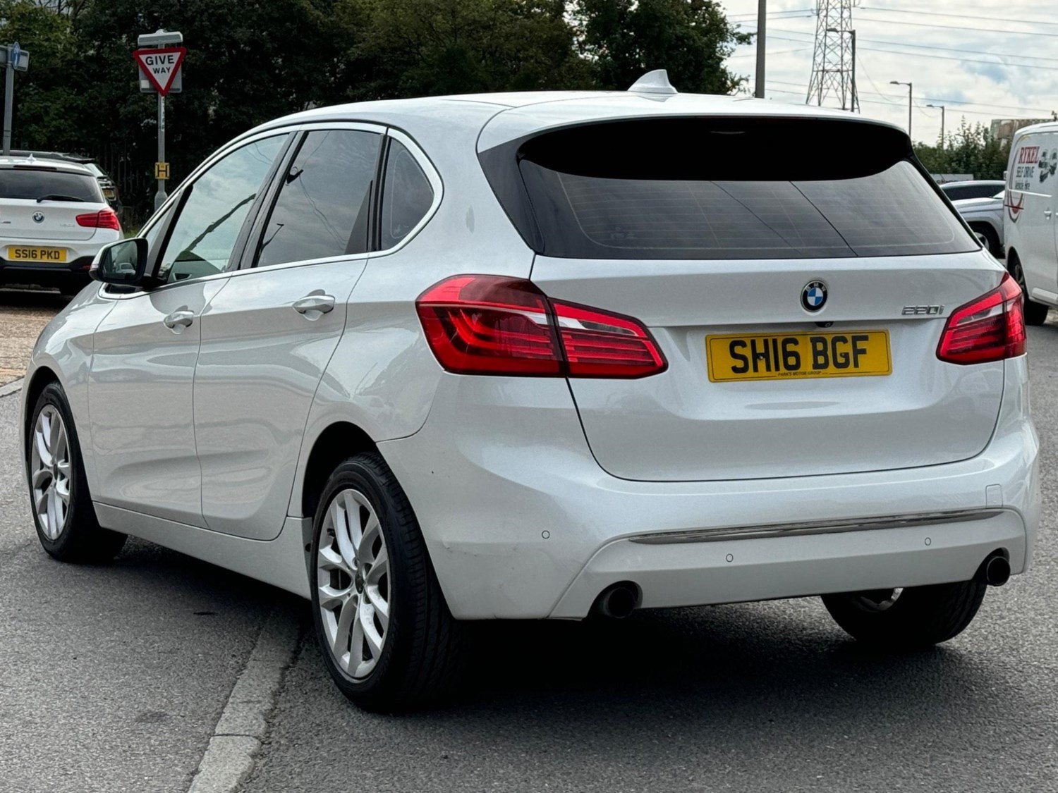 BMW 2 Series Active Tourer Listing Image