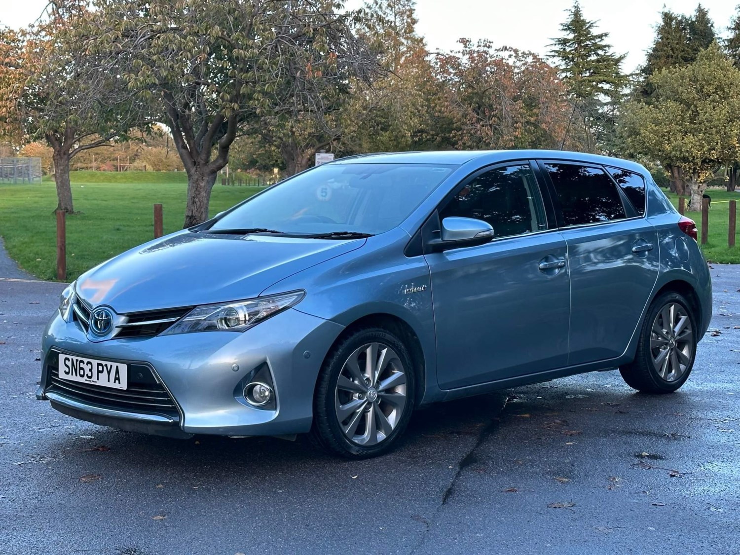 Toyota Auris Listing Image