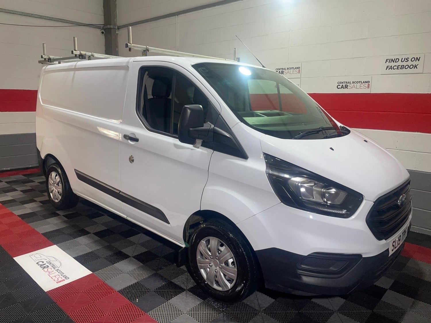 Ford Transit Custom Listing Image