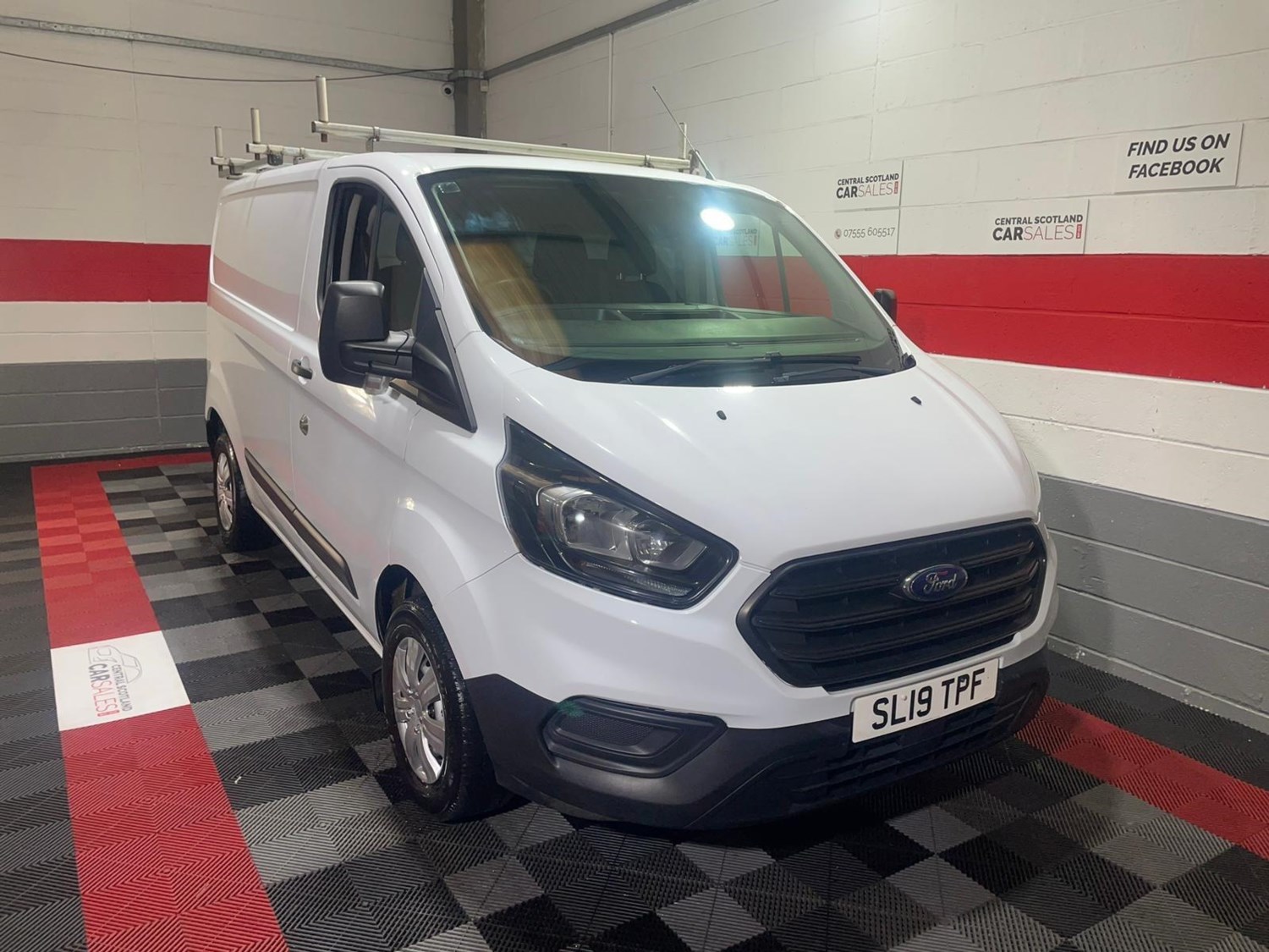 Ford Transit Custom Listing Image