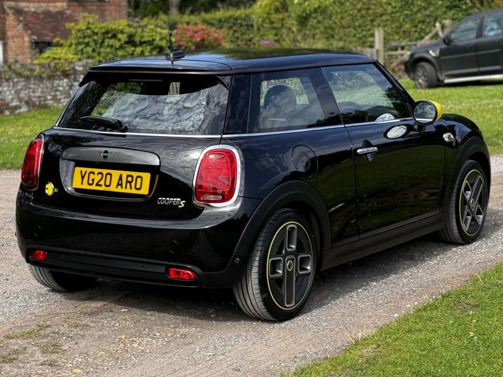 MINI Hatch Listing Image