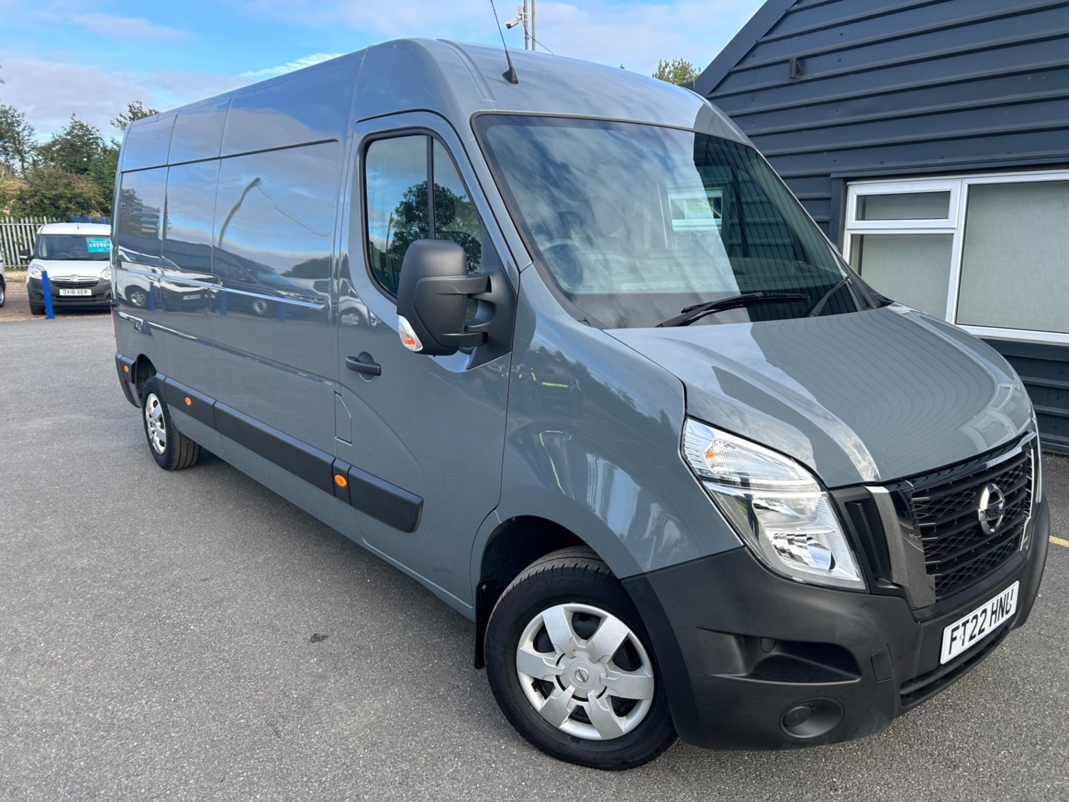 Nissan Interstar Listing Image