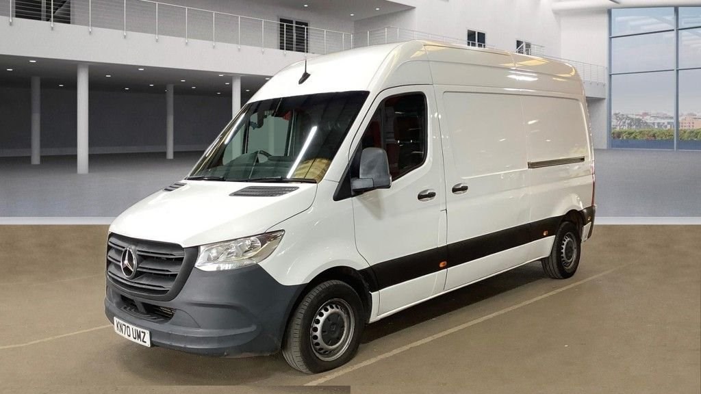 Mercedes-Benz Sprinter Listing Image