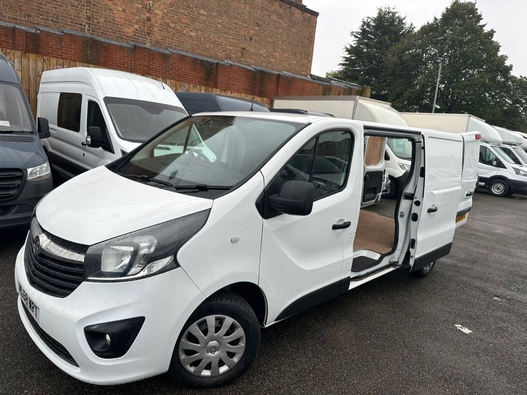 Vauxhall Vivaro Listing Image