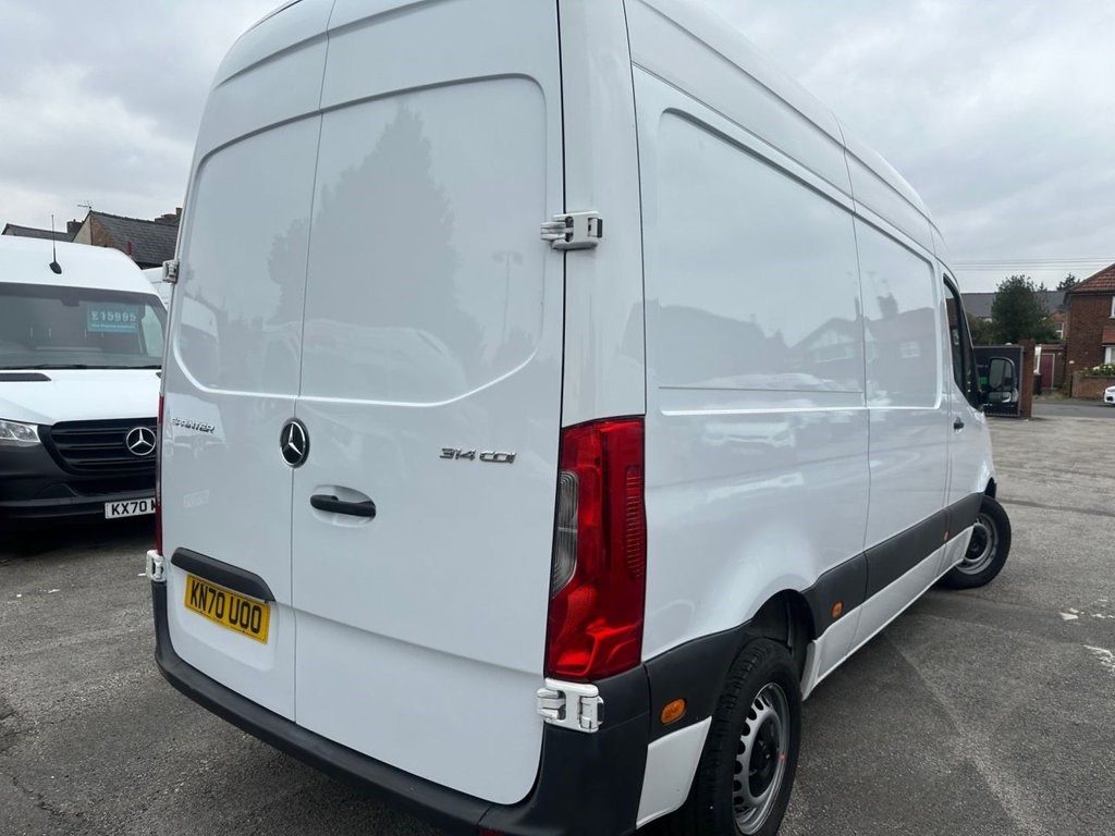 Mercedes-Benz Sprinter Listing Image