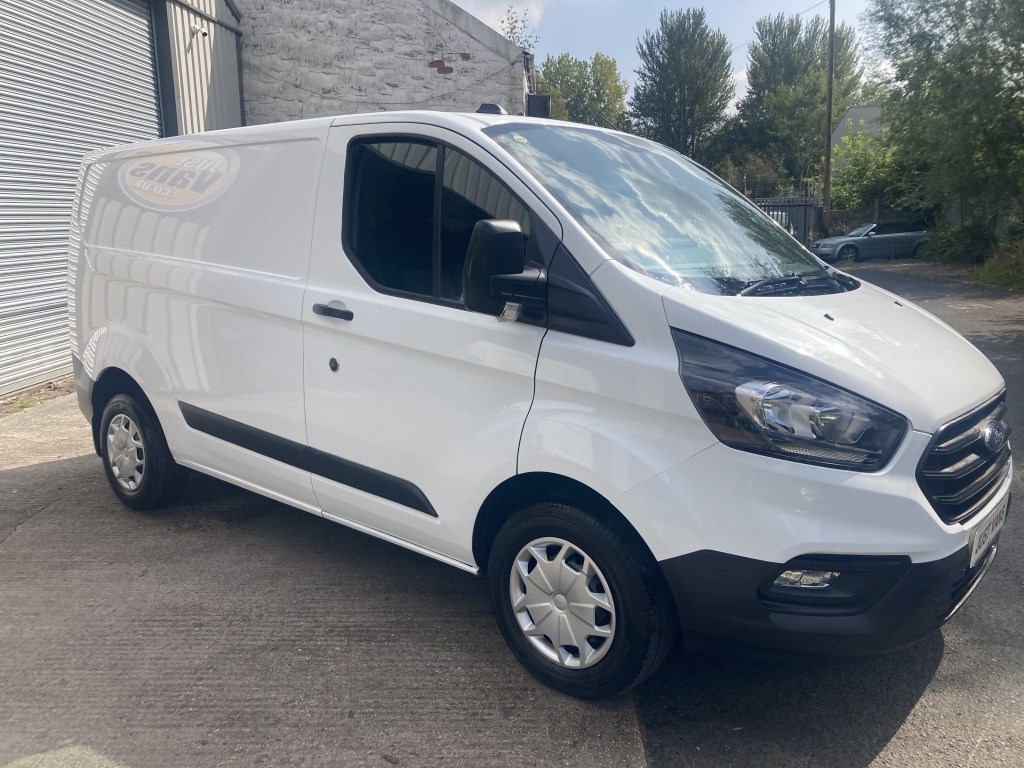 Ford Transit Custom Listing Image