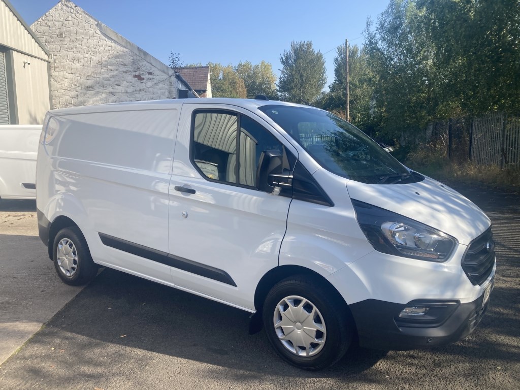 Ford Transit Custom Listing Image