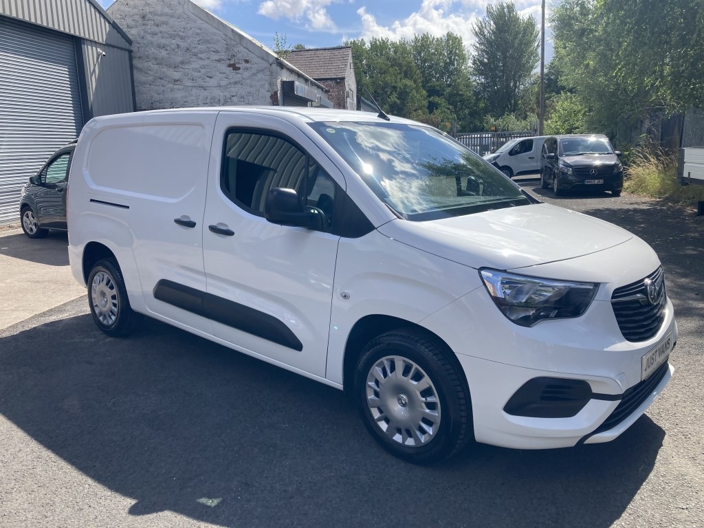 Vauxhall Combo Listing Image