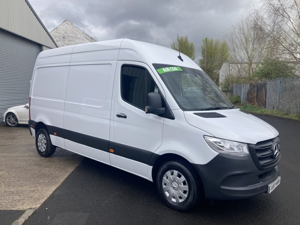 Mercedes-Benz Sprinter Listing Image