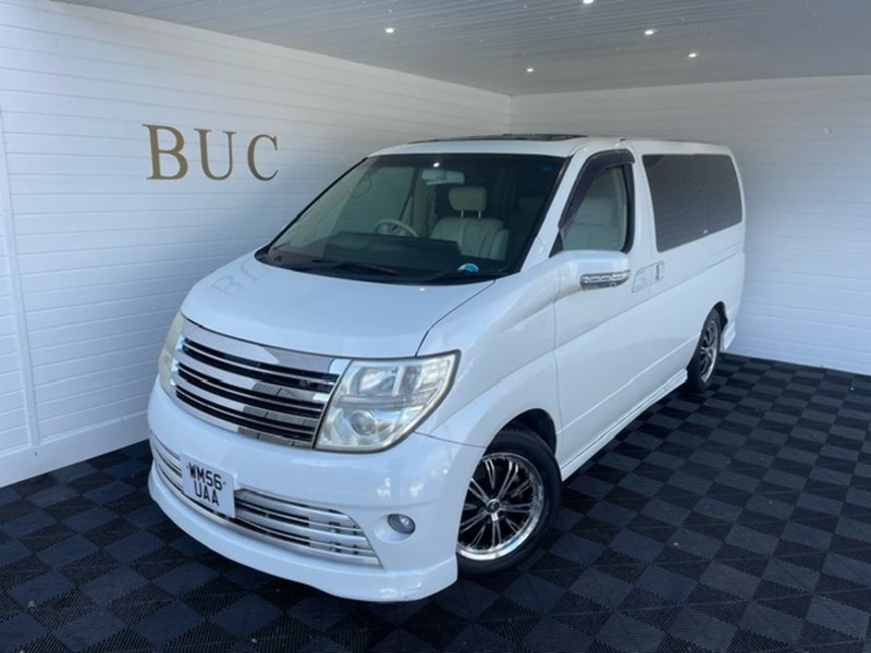 Nissan Elgrand Listing Image