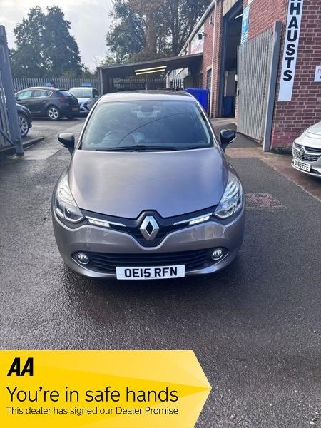 Renault Clio Listing Image