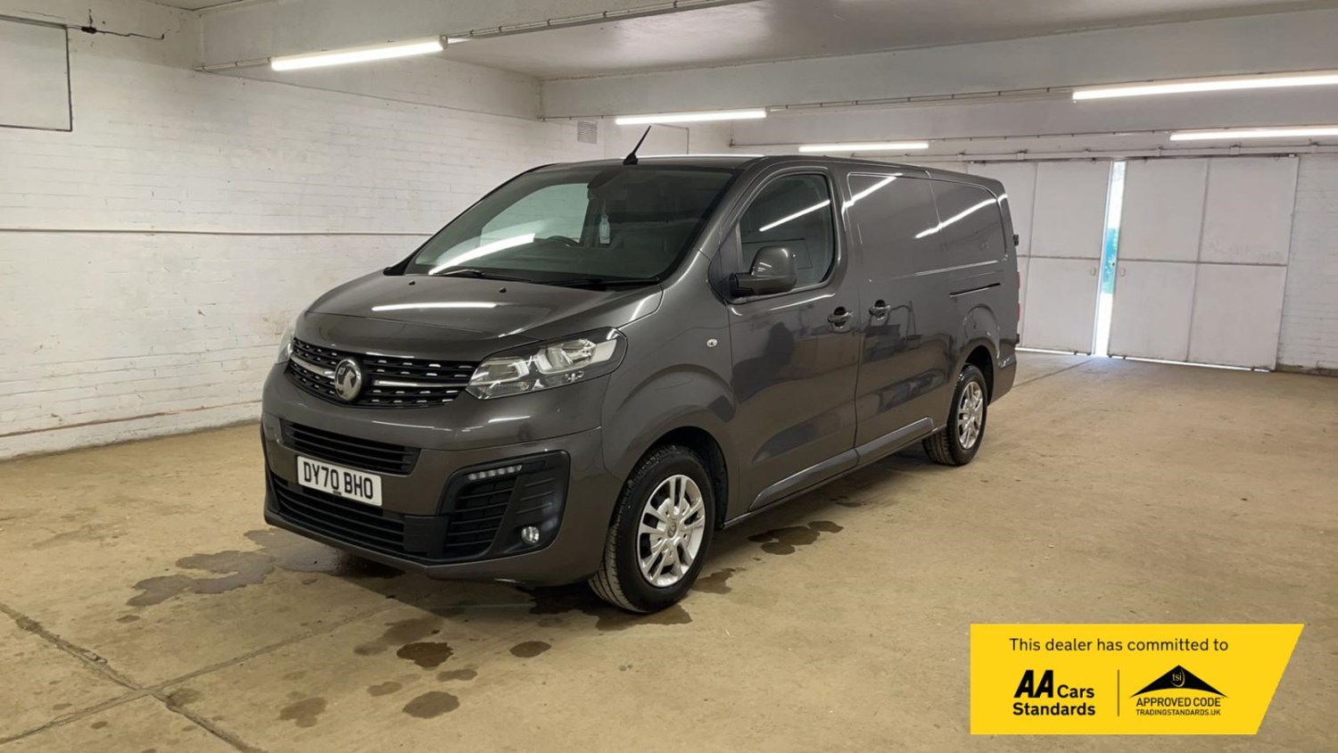 Vauxhall Vivaro Listing Image