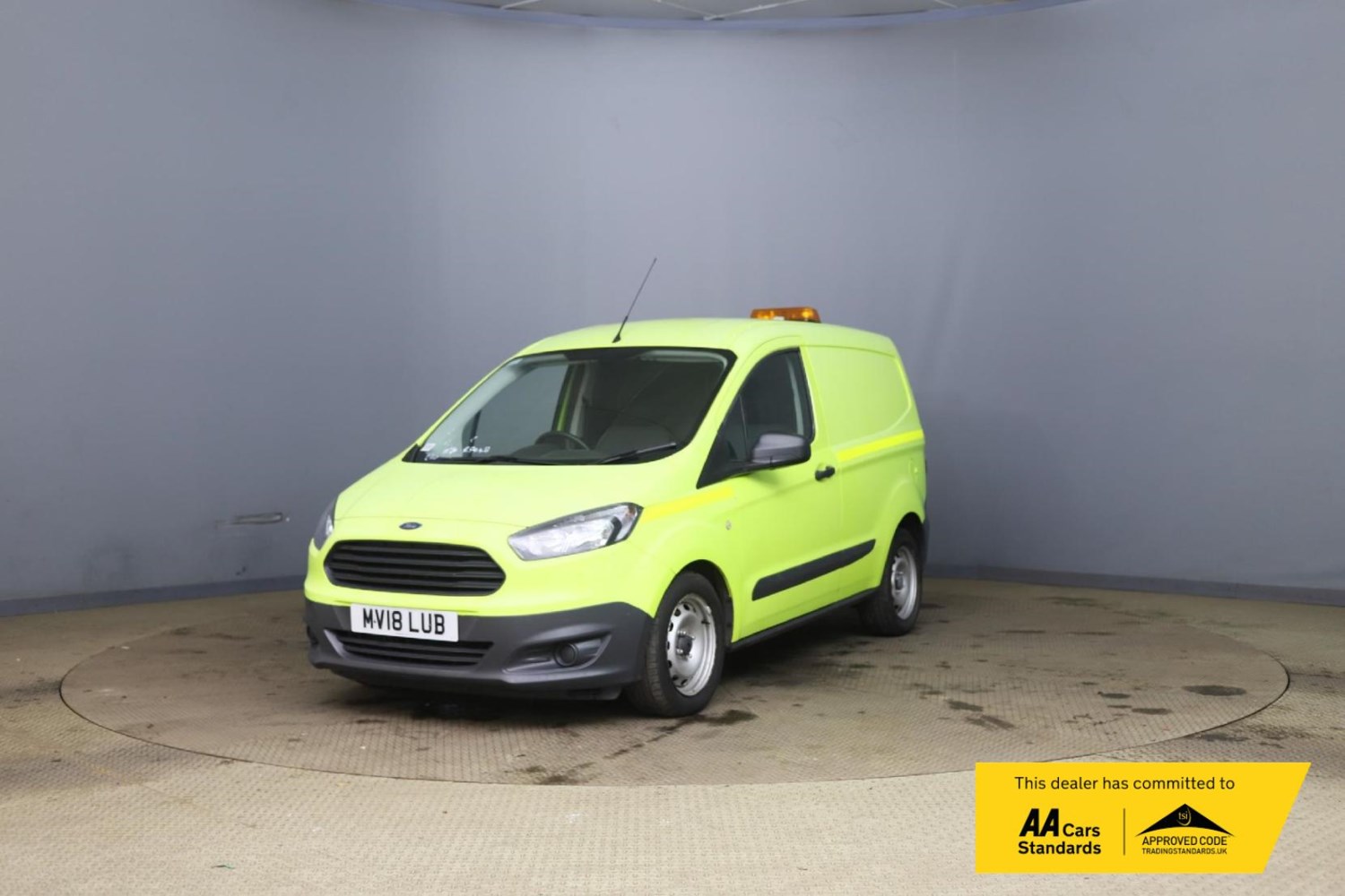 Ford Transit Courier Listing Image