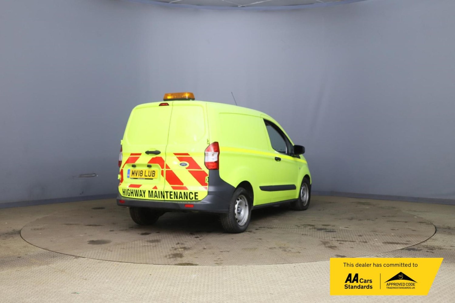 Ford Transit Courier Listing Image