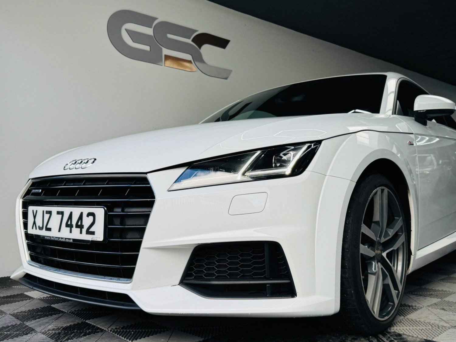 Audi TT Listing Image