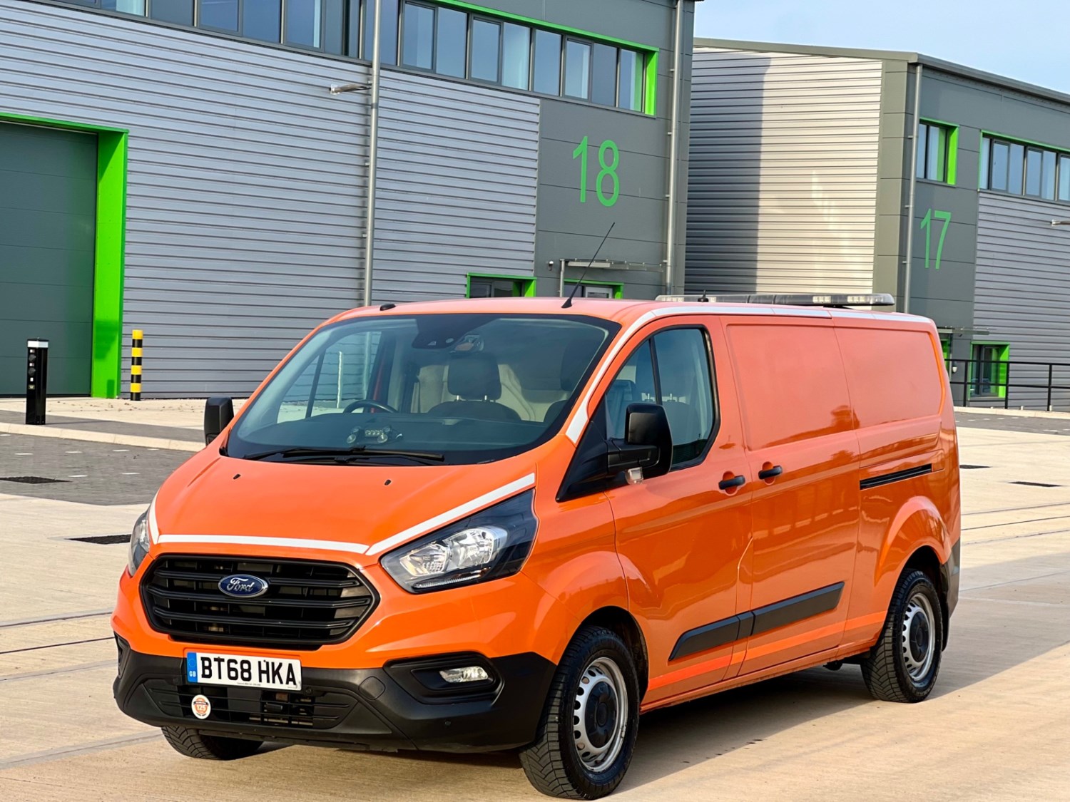 Ford Transit Custom Listing Image