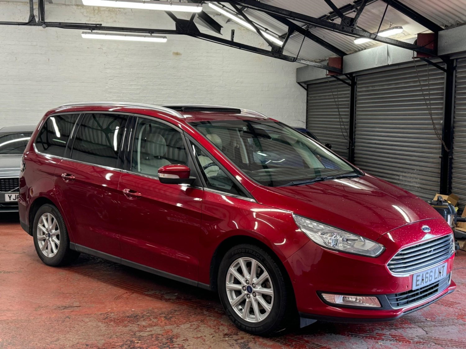 Ford Galaxy Listing Image