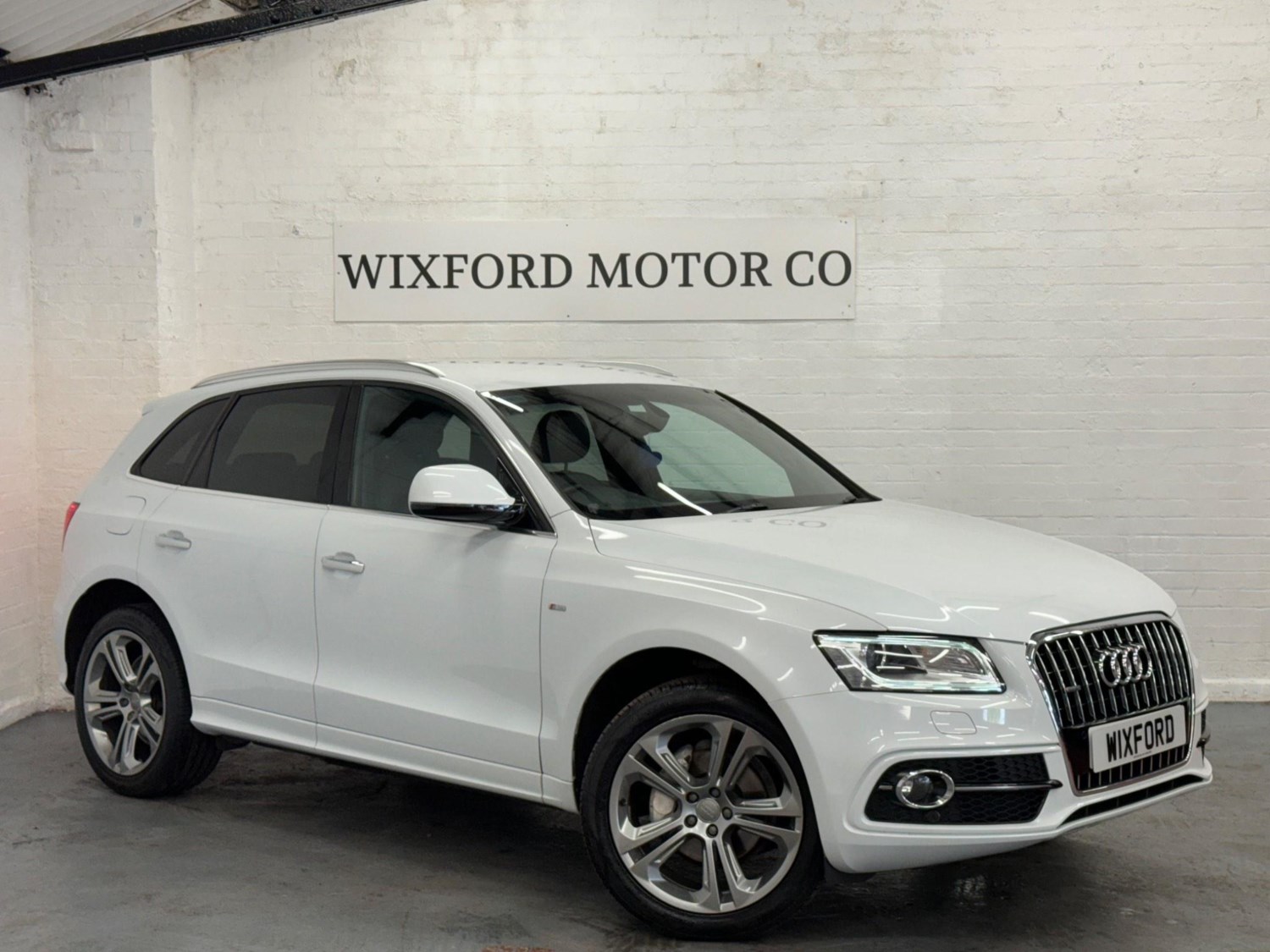 Audi Q5 Listing Image