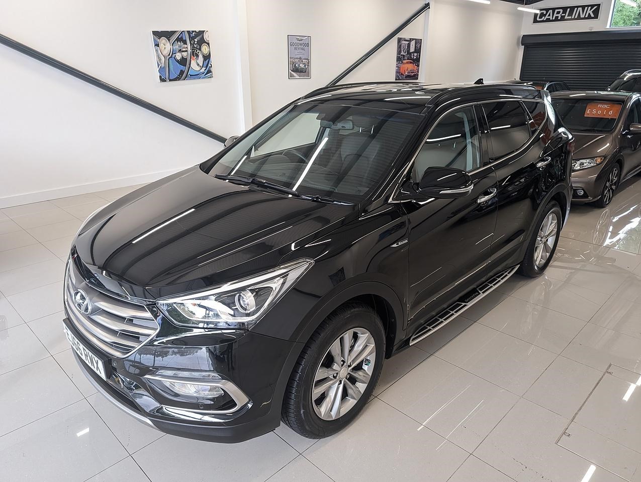 Hyundai Santa Fe Listing Image